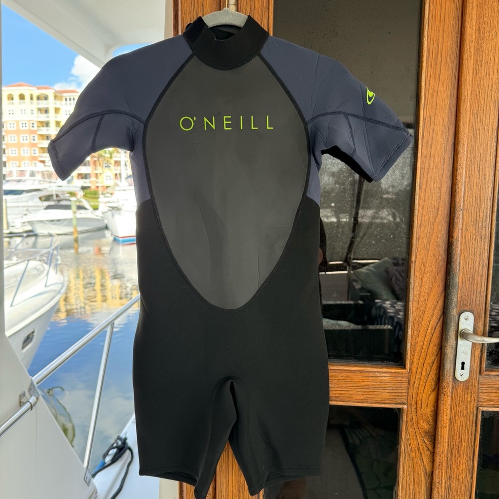 Youth O'Neill Black and Gray Rashguard Shorts Wetsuit Size 14